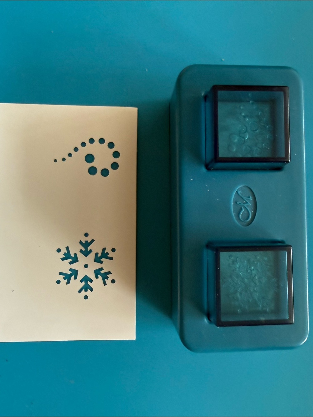 Creative Memories Snow Maker Snowflake Swirl 2 in 1 Paper Punch